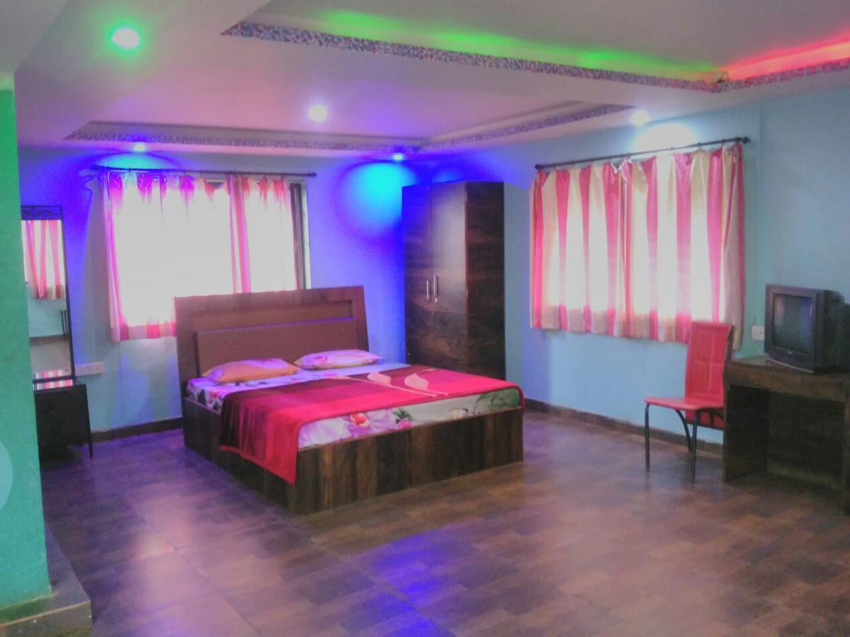 Yogadaa Royal Resort Mahābaleshwar Extérieur photo
